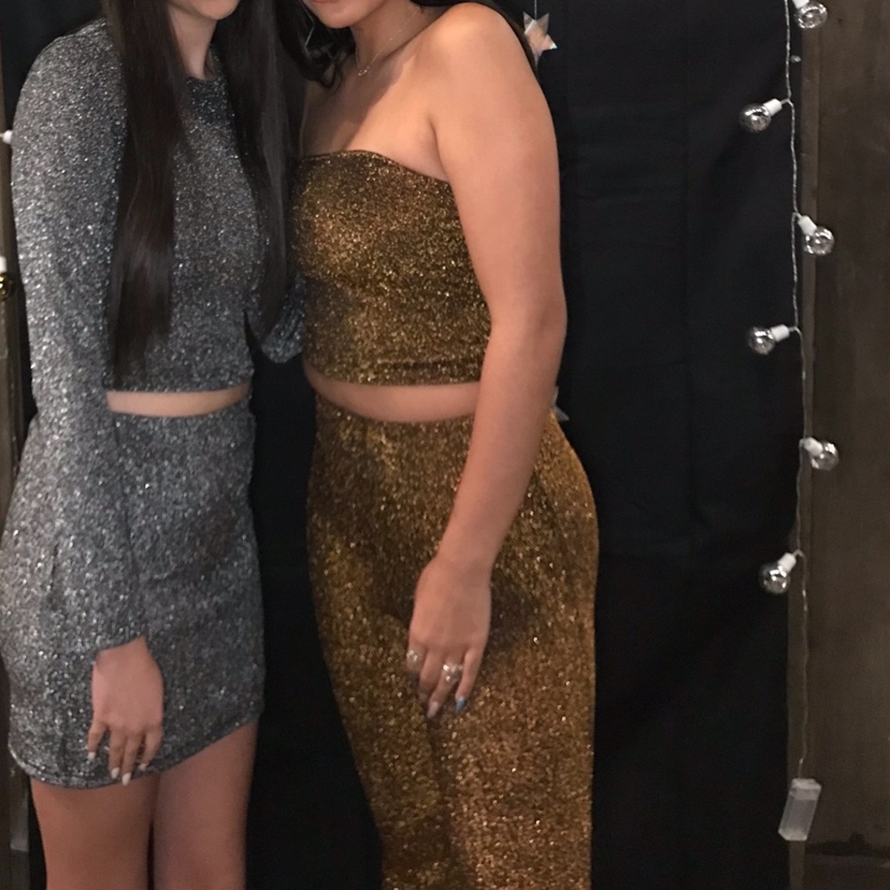 Two Piece Gold Glitter set